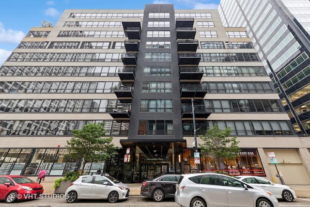 130 S Canal St Unit 701, Chicago, IL 60606 - photo 1