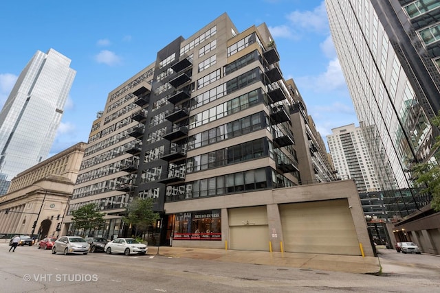 130 S Canal St Unit 701, Chicago, IL 60606 - photo 24