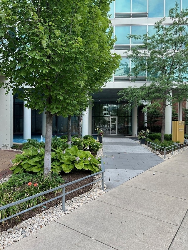 1720 Maple Ave Unit 1170, Evanston, IL 60201 - photo 2