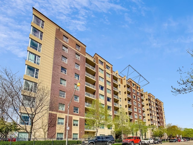 100 N Hermitage Ave Unit 711, Chicago, IL 60612 - photo 1