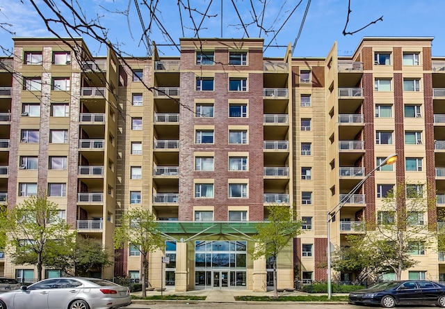 100 N Hermitage Ave Unit 711, Chicago, IL 60612 - photo 2