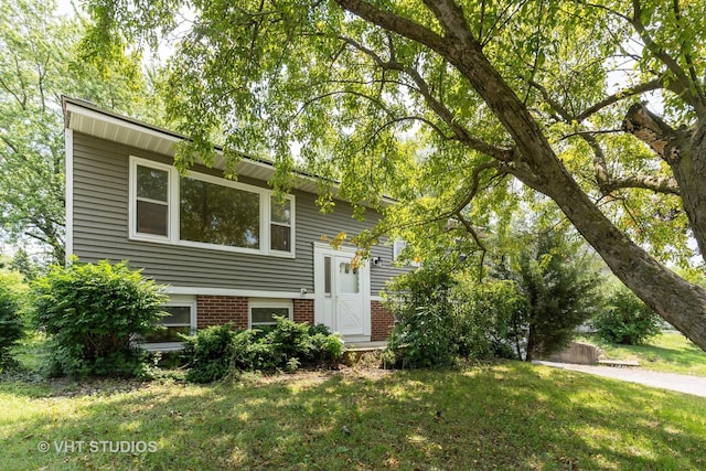 6967 Hemlock St, Hanover Park, IL 60133 - photo 1