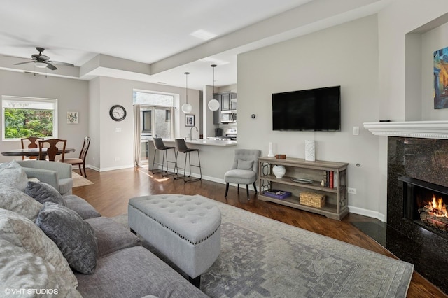2307 W Wolfram St Unit 515, Chicago, IL 60618 - photo 3