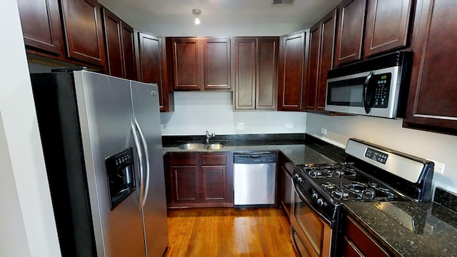 3205 W George St Unit 2, Chicago, IL 60618 - photo 2