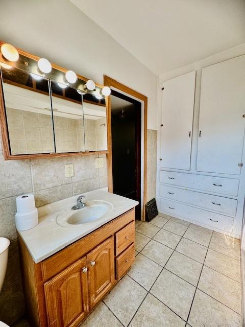 322 W 3rd St, Dixon, IL 61021 - photo 11