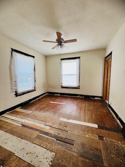 322 W 3rd St, Dixon, IL 61021 - photo 9