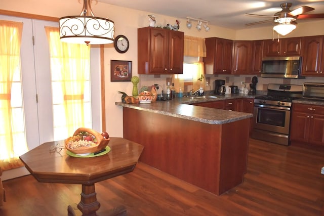 105 Jefferson St, Benson, IL 61516 - photo 9