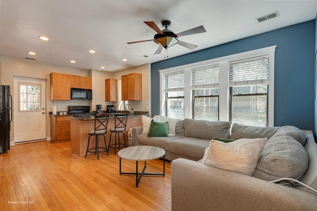 2111 W Arthur Ave Unit 1S, Chicago, IL 60645 - photo 2