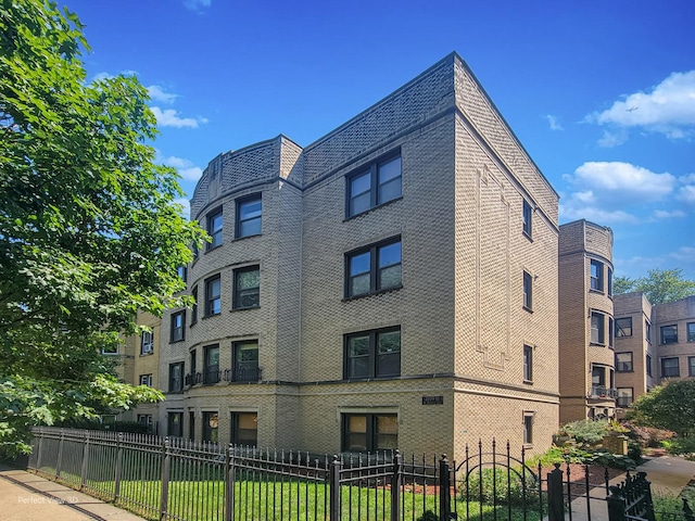 2111 W Arthur Ave Unit 1S, Chicago, IL 60645 - photo 24