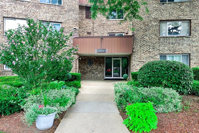 2650 Brookwood Way Dr Unit 201B, Rolling Meadows, IL 60008 - photo 1