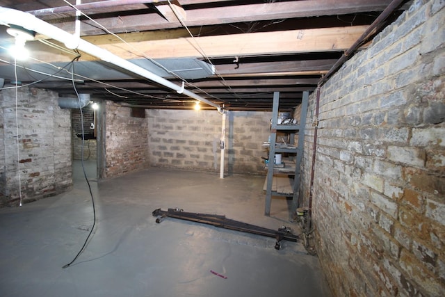 1213 N Madison St, Bloomington, IL 61701 - photo 27