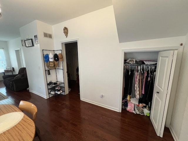 926 N Hickory St, Joliet, IL 60435 - photo 4
