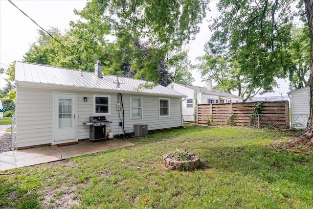 307 Meadows Ave, Bloomington, IL 61701 - photo 15