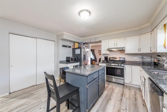 1810 Thompson Ave, Zion, IL 60099 - photo 14