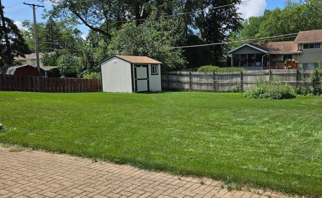 102 N Erie St, Wheaton, IL 60187 - photo 4