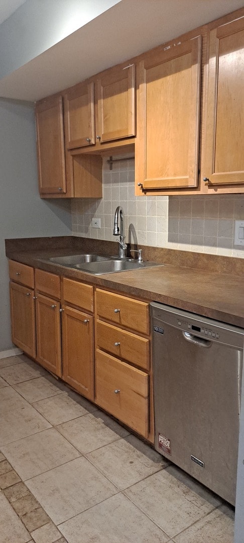 12B Kingery Quarter Rd Unit 108, Willowbrook, IL 60527 - photo 8