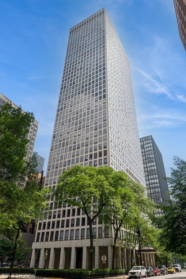 260 E Chestnut St Unit 1211, Chicago, IL 60611 - photo 1