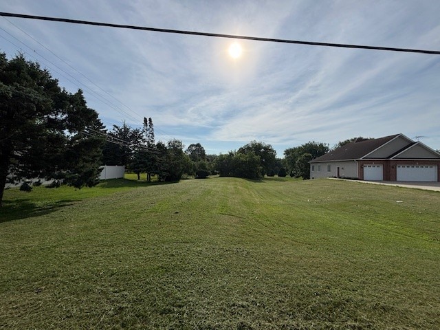 2820 N 1st St, Dekalb, IL 60115 - photo 1