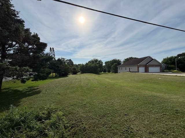 2820 N 1st St, Dekalb, IL 60115 - photo 2