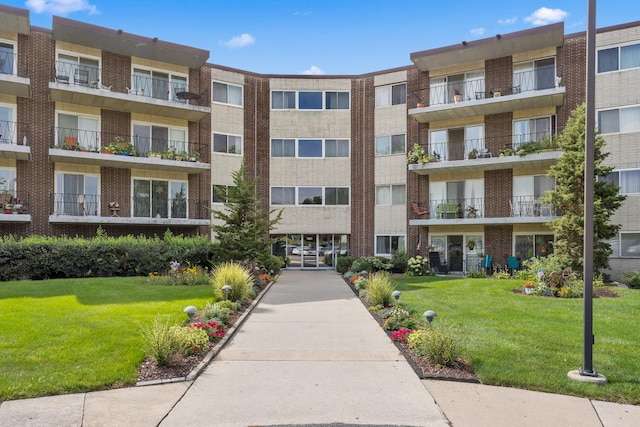 5540 Walnut Ave Unit 26A, Downers Grove, IL 60515 - photo 1