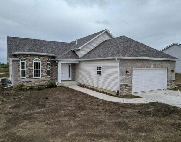 3008 W 82nd Pl, Merrillville, IN 46410 - photo 1