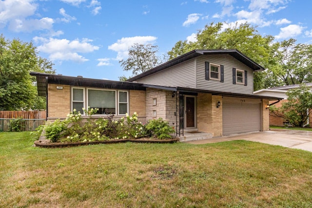 740 W Fitzhenry Ct, Glenwood, IL 60425 - photo 1
