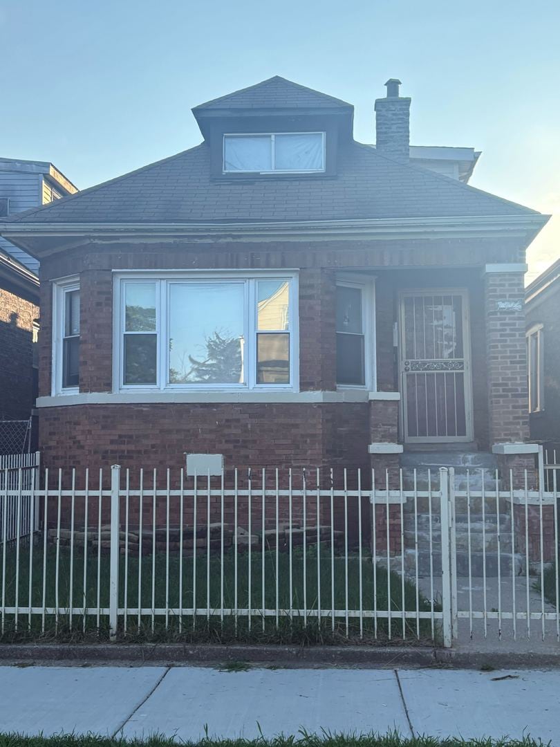 7326 S Claremont Ave, Chicago, IL 60636 - photo 1