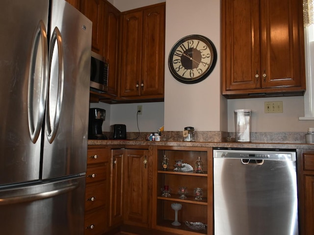 330 E Locust St, Watseka, IL 60970 - photo 14