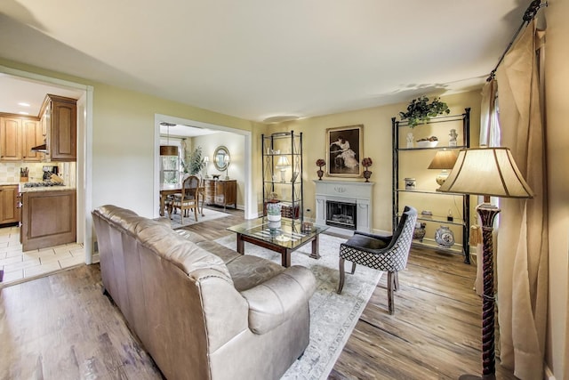 28W409 Leverenz Rd, Naperville, IL 60564 - photo 5