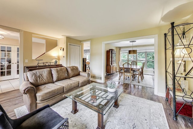 28W409 Leverenz Rd, Naperville, IL 60564 - photo 7