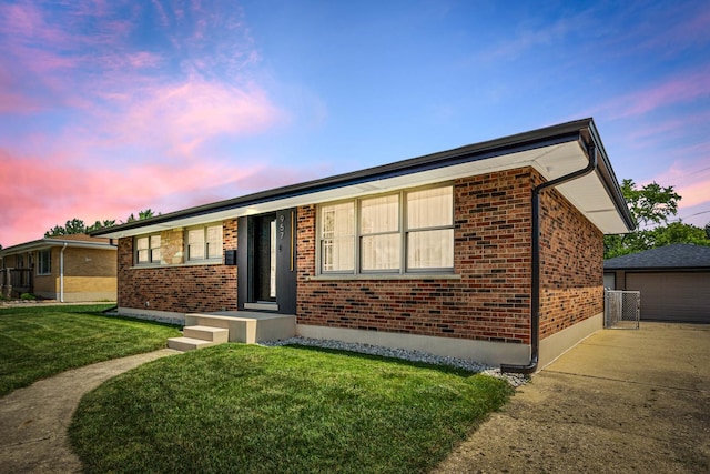 957 N Howard Ave, Addison, IL 60101 - photo 2