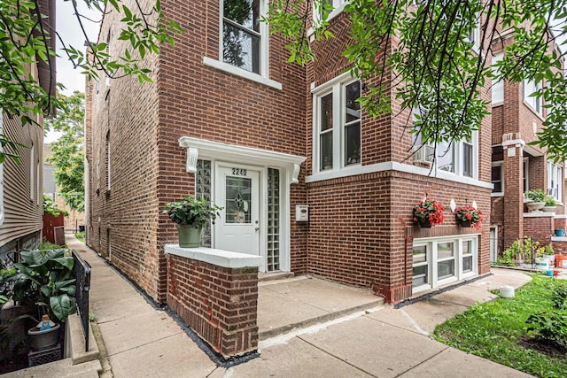 2240 N Austin Ave, Chicago, IL 60639 - photo 3