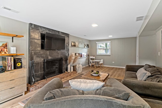 200 Blueberry Rd, Libertyville, IL 60048 - photo 17