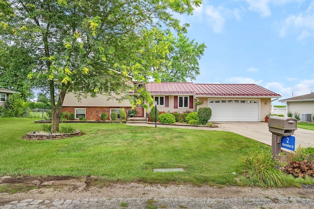 2 Manhattan Dr, Streator, IL 61364 - photo 2