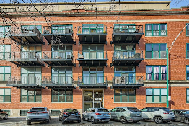 3500 S Sangamon St Unit 214, Chicago, IL 60609 - photo 1