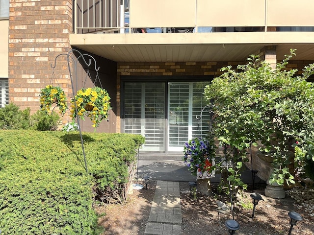 3350 N Carriageway Dr Unit 103, Arlington Heights, IL 60004 - photo 2