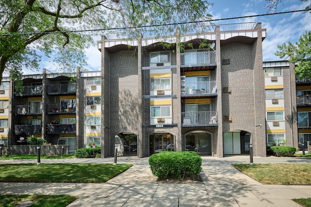 6800 N California Ave Unit 3S, Chicago, IL 60645 - photo 1