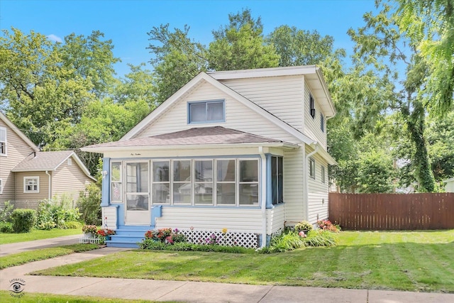 514 Watson St, Aurora, IL 60505 - photo 2