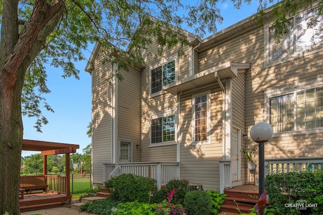 305 Plumtree Ct, Bolingbrook, IL 60440 - photo 1