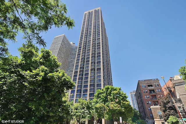 2650 N Lakeview Ave Unit 3504, Chicago, IL 60614 - photo 1