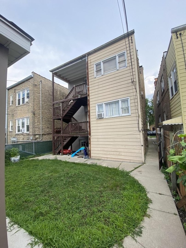 5352 W Dakin St, Chicago, IL 60641 - photo 3
