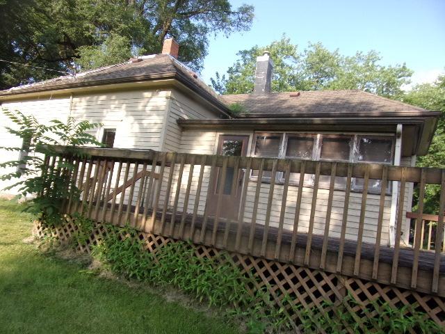 201 E N St, Waynesville, IL 61778 - photo 4