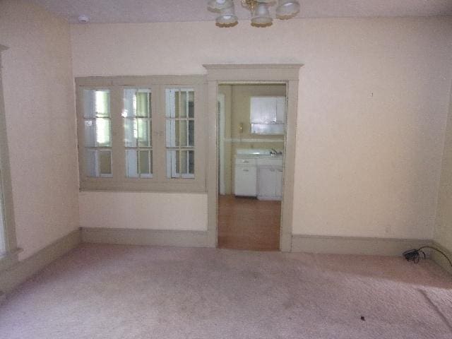 201 E N St, Waynesville, IL 61778 - photo 5