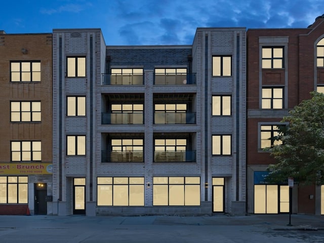 1355 N Western Ave Unit 3D, Chicago, IL 60622 - photo 1