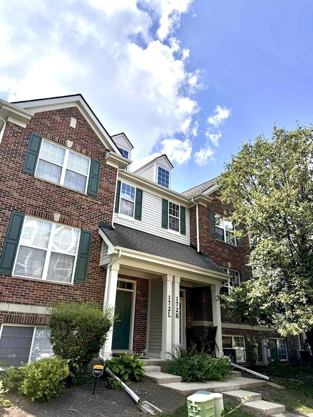 172 N E River Rd Unit K, Des Plaines, IL 60016 - photo 1