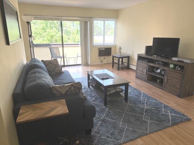 1810 Hemlock Pl Unit 304, Schaumburg, IL 60173 - photo 2