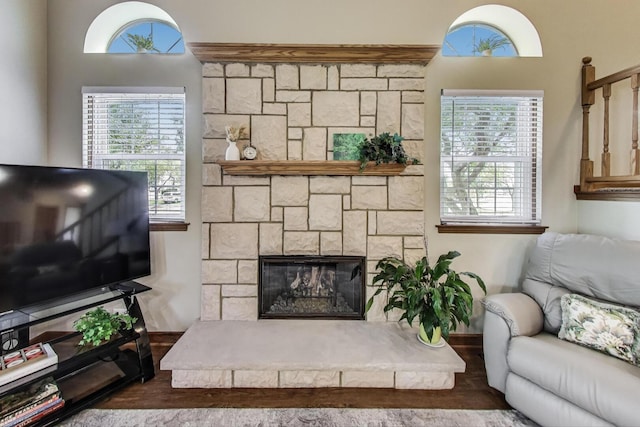 659 N Meadows Blvd N, Addison, IL 60101 - photo 5