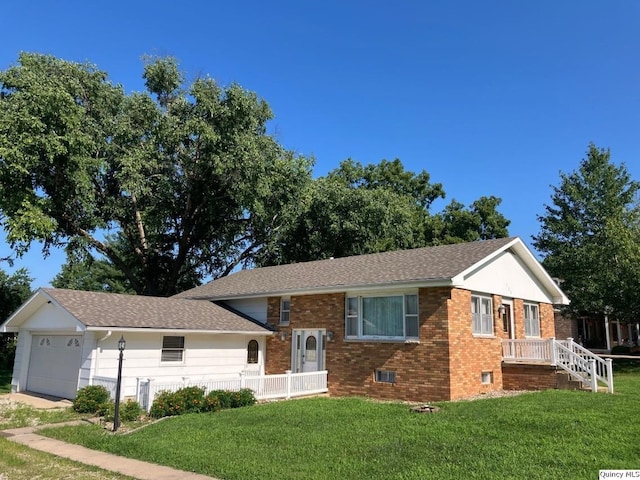 328 N Illinois St, Camp Point, IL 62320 - photo 1