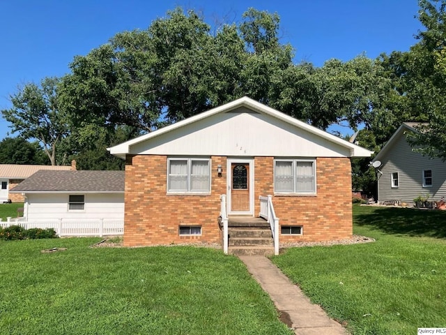 328 N Illinois St, Camp Point, IL 62320 - photo 2