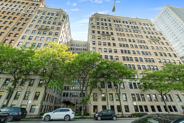 3520 N Lake Shore Dr Unit 4P, Chicago, IL 60657 - photo 1